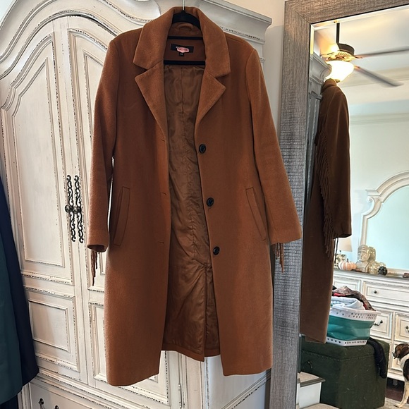 Beautiful Kenneth Cole Fringe Jacket - Picture 7 of 8